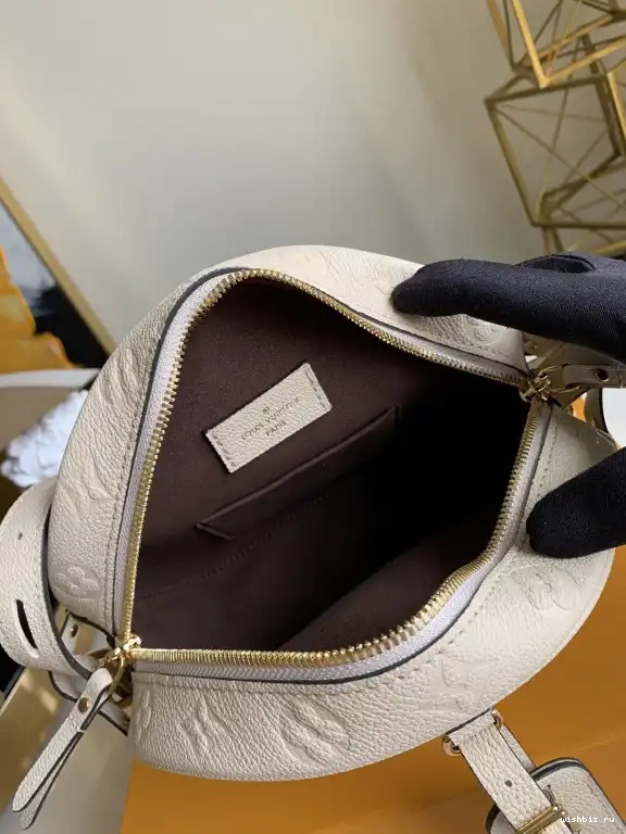 WIS BOITE LOUIS CHAPEAU VUITTON MM SOUPLE 0603